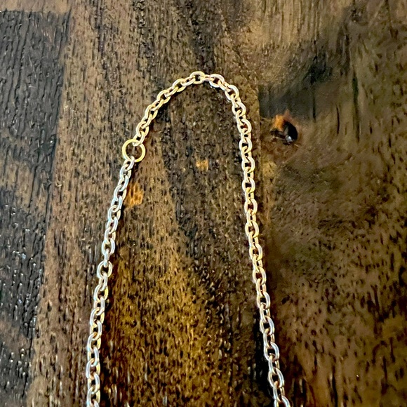 Green Chunky Necklace - Picture 2 of 3